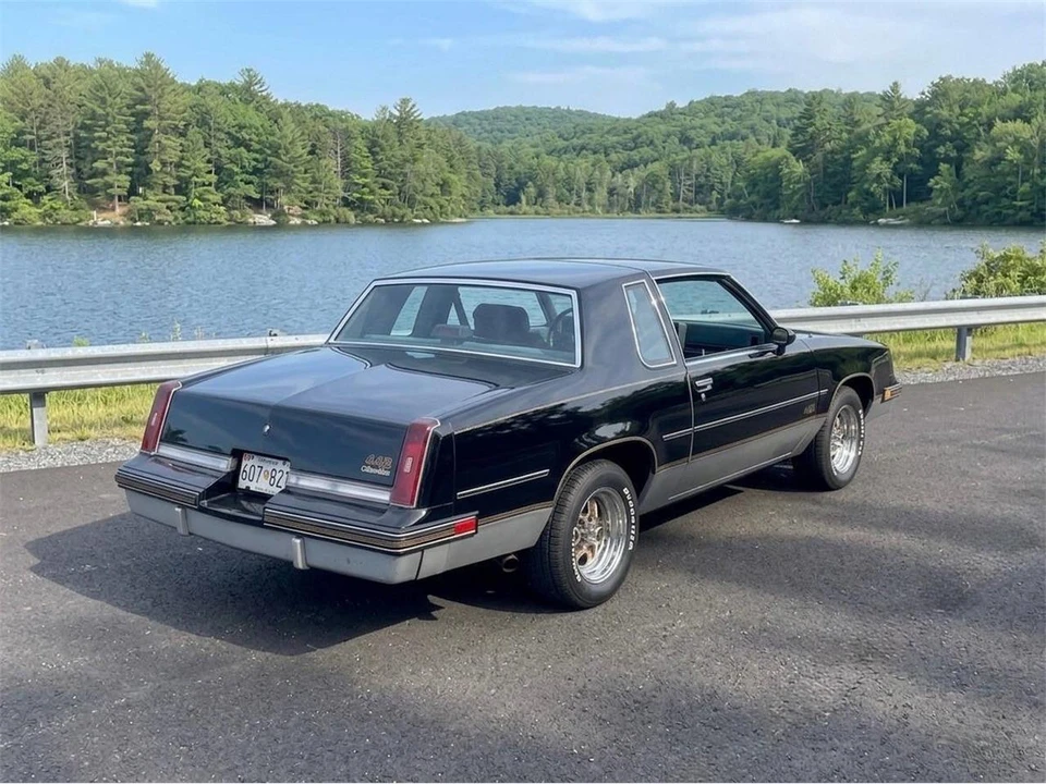 1986 Oldsmobile Cutlass 5th Gen - Image 3 of 12