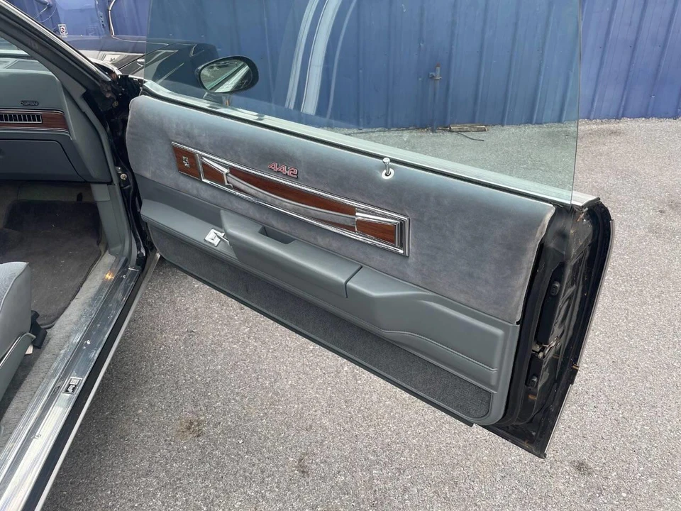 1986 Oldsmobile Cutlass 5th Gen - Image 7 of 12