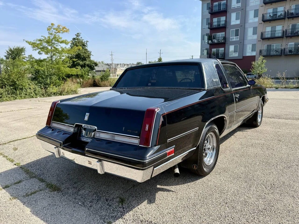 1986 Oldsmobile Cutlass 5th Gen - Image 8 of 11
