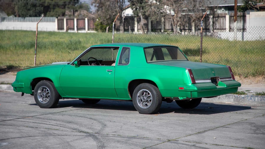 1986 Oldsmobile Cutlass 5th Gen - Image 3 of 12