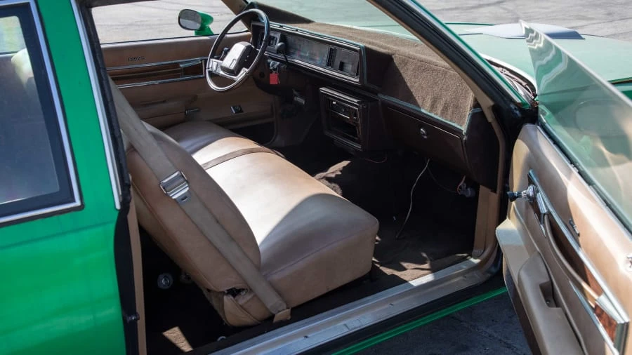 1986 Oldsmobile Cutlass 5th Gen - Image 5 of 12