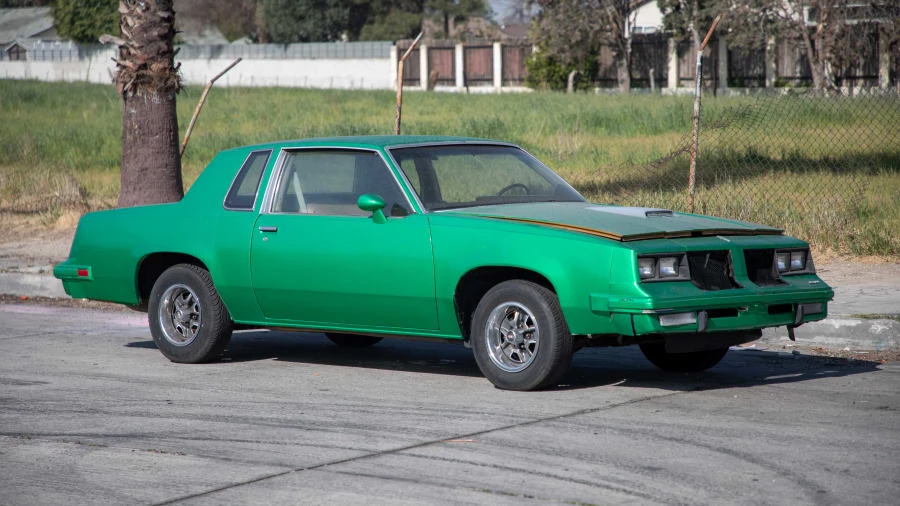 1986 Oldsmobile Cutlass 5th Gen - Image 11 of 12