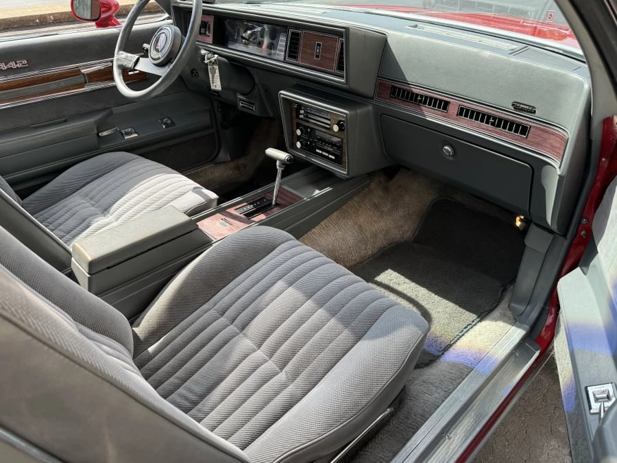 1986 Oldsmobile Cutlass 5th Gen - Image 6 of 9
