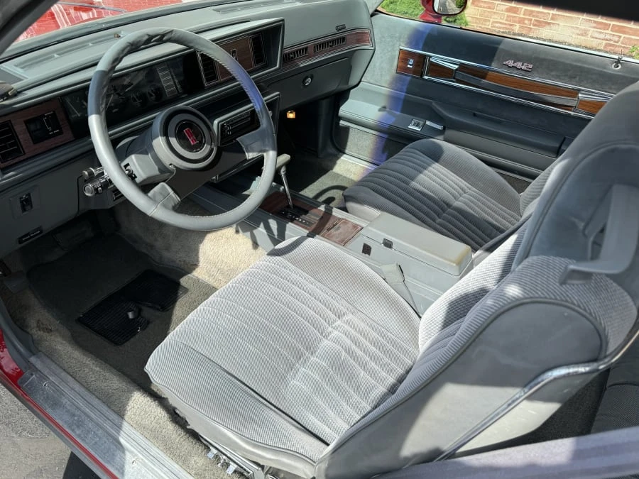 1986 Oldsmobile Cutlass 5th Gen - Image 5 of 9