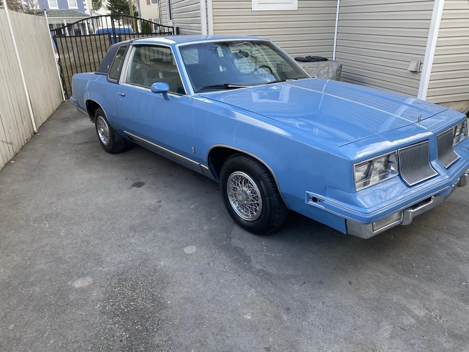 1986 Oldsmobile Cutlass 5th Gen - Image 5 of 20