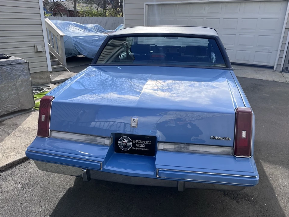 1986 Oldsmobile Cutlass 5th Gen - Image 9 of 20