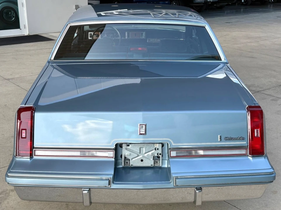 1986 Oldsmobile Cutlass 5th Gen - Image 8 of 31