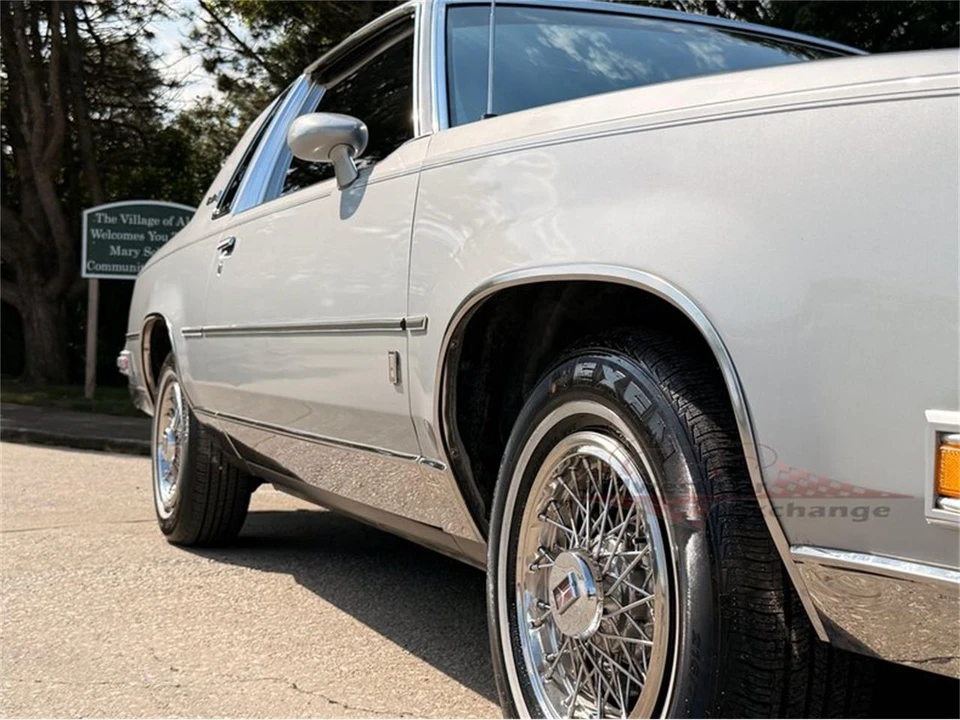 1986 Oldsmobile Cutlass Supreme - Image 28 of 31