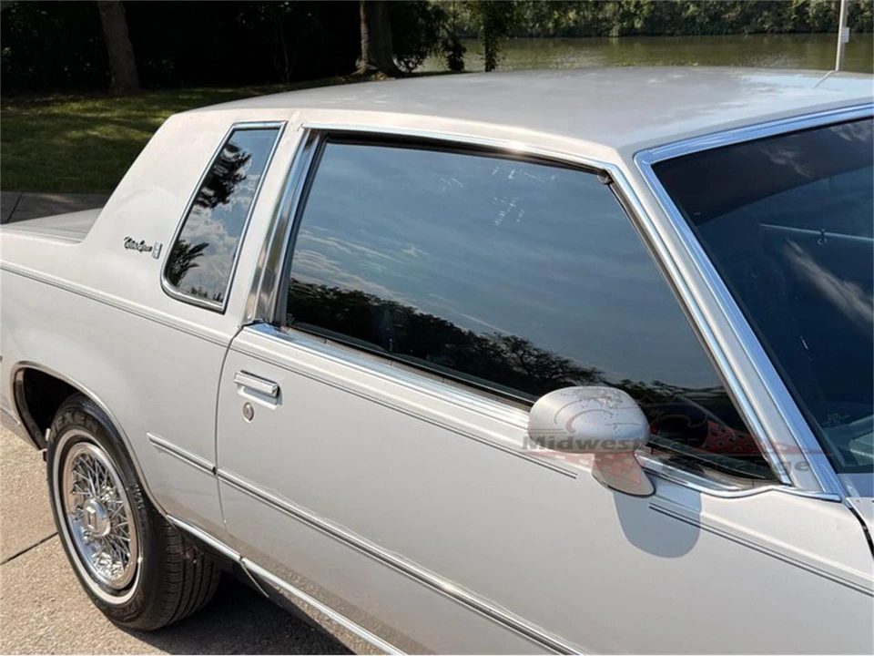 1986 Oldsmobile Cutlass Supreme - Image 29 of 31