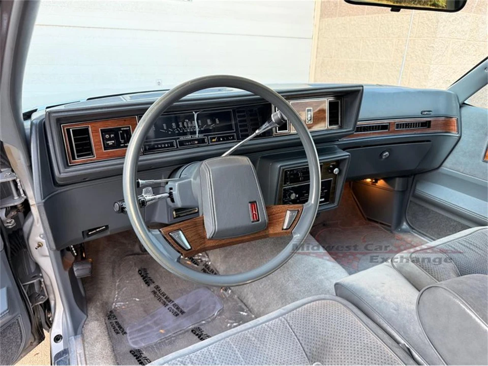 1986 Oldsmobile Cutlass Supreme - Image 9 of 31