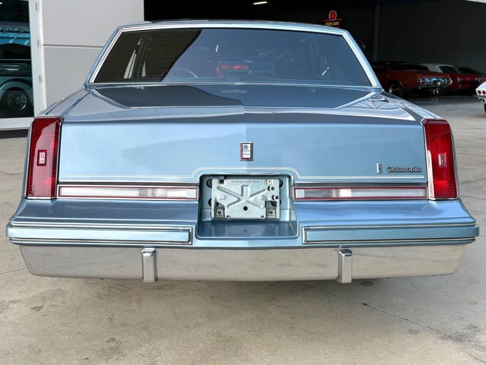 1986 Oldsmobile Cutlass Supreme - Image 7 of 31
