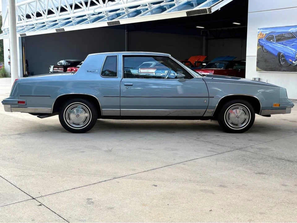 1986 Oldsmobile Cutlass Supreme - Image 5 of 31