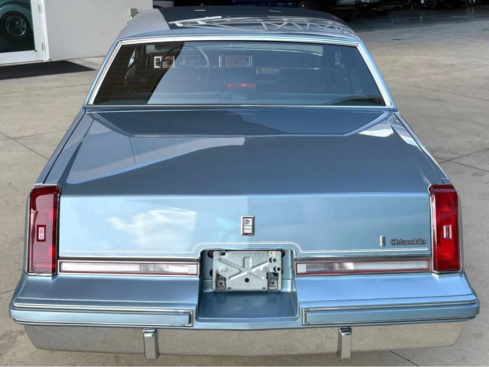 1986 Oldsmobile Cutlass Supreme - Image 8 of 31