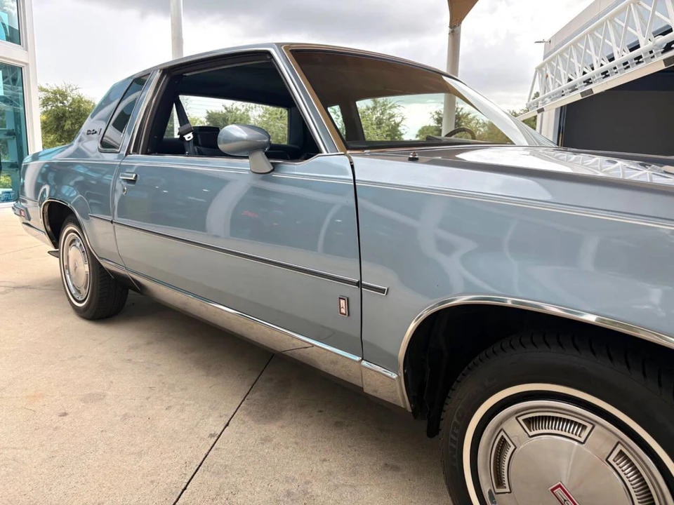 1986 Oldsmobile Cutlass Supreme - Image 18 of 31