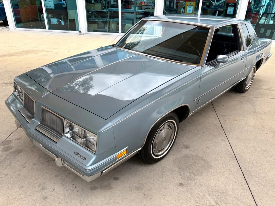1986 Oldsmobile Cutlass Supreme - Image 20 of 31