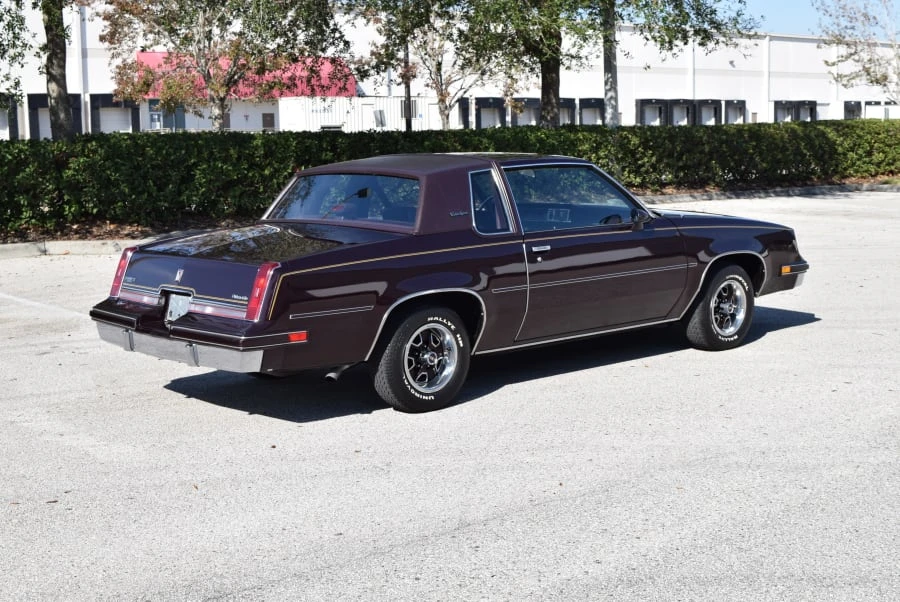 1986 Oldsmobile Cutlass Supreme - Image 2 of 10