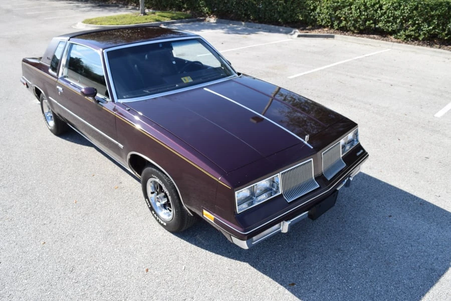 1986 Oldsmobile Cutlass Supreme - Image 3 of 10