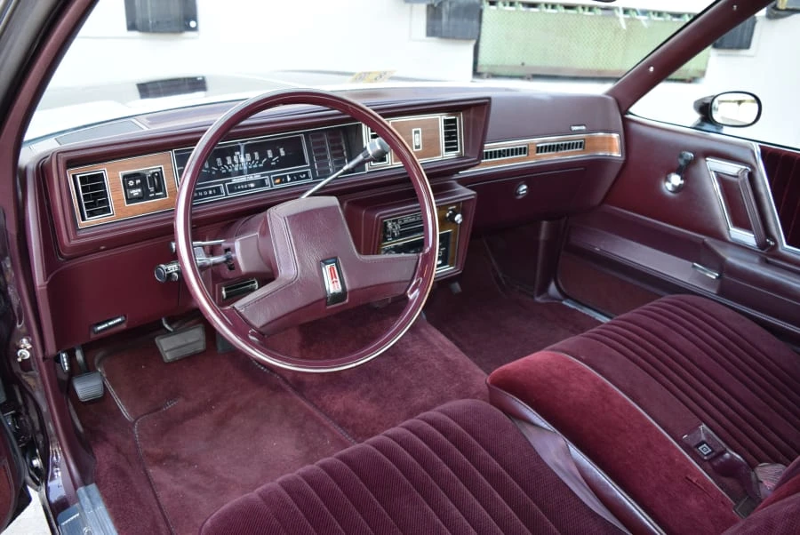 1986 Oldsmobile Cutlass Supreme - Image 7 of 10