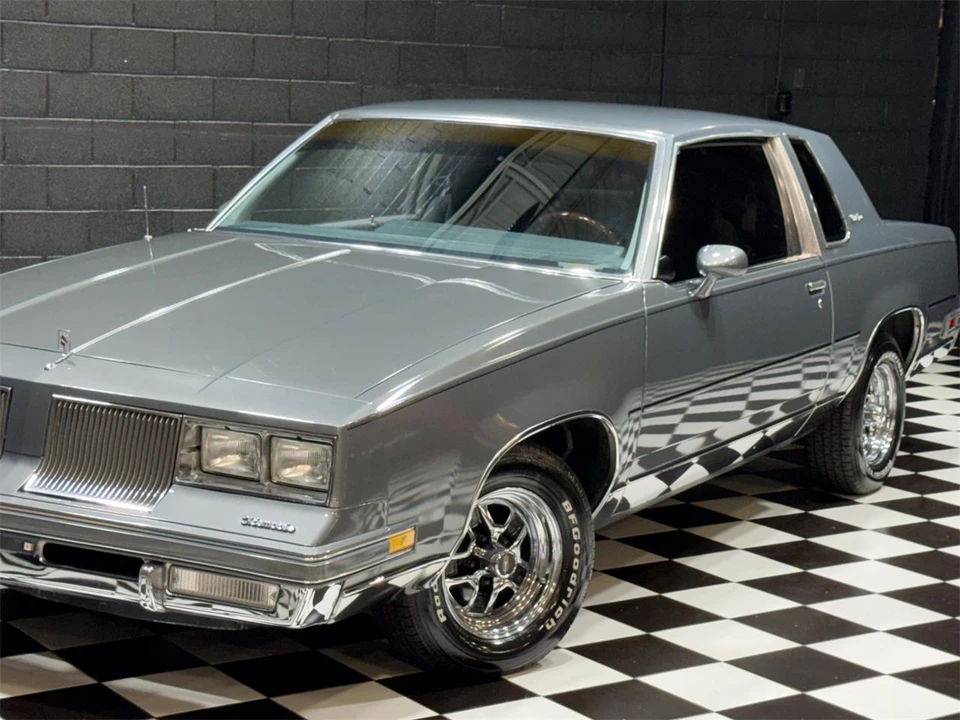 1986 Oldsmobile Cutlass Supreme - Image 5 of 31