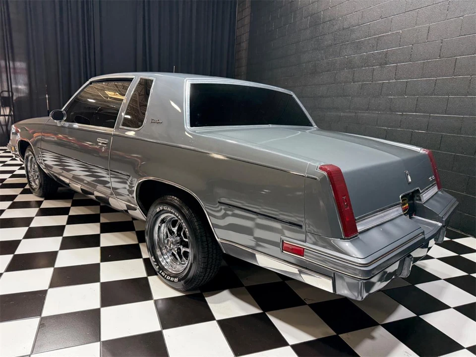1986 Oldsmobile Cutlass Supreme - Image 10 of 31