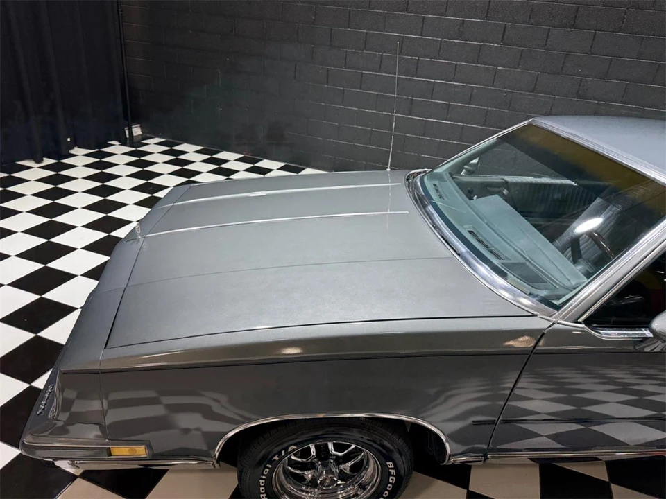 1986 Oldsmobile Cutlass Supreme - Image 21 of 31
