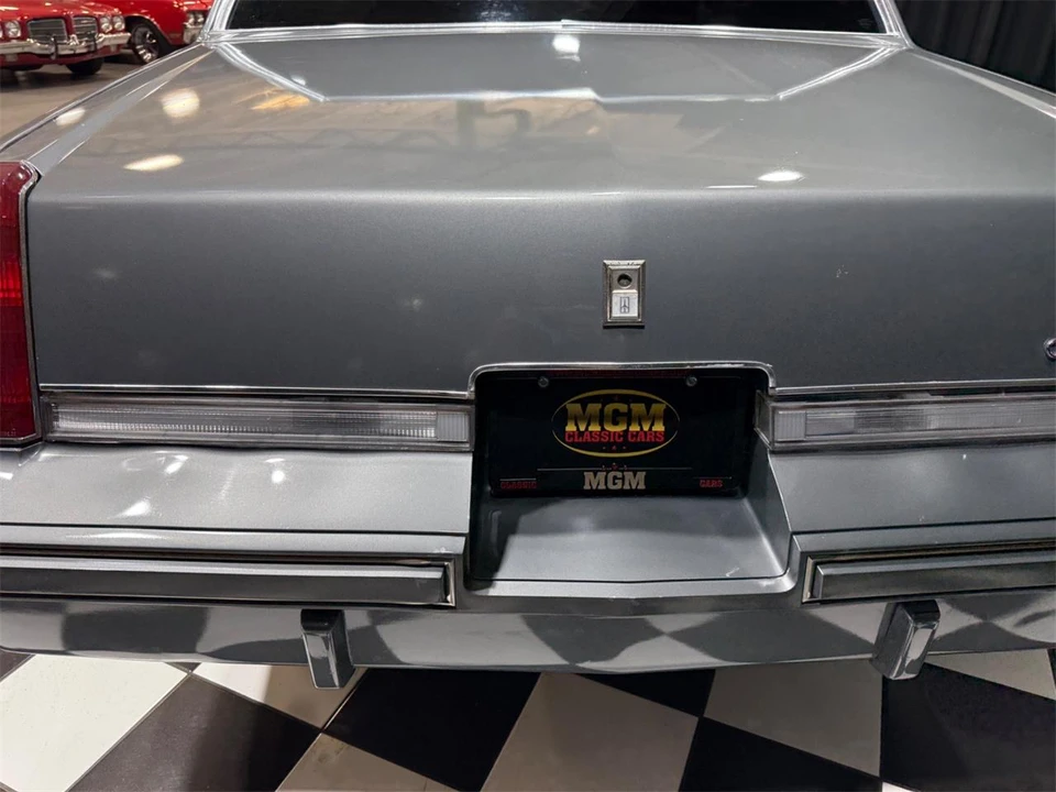 1986 Oldsmobile Cutlass Supreme - Image 26 of 31