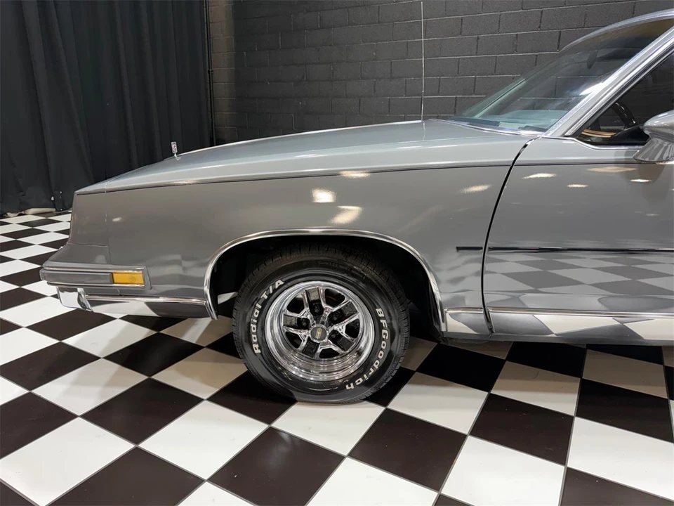 1986 Oldsmobile Cutlass Supreme - Image 22 of 31