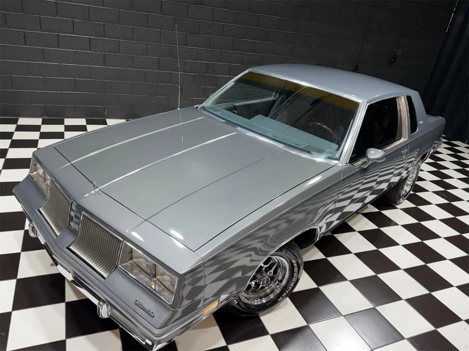 1986 Oldsmobile Cutlass Supreme - Image 8 of 31