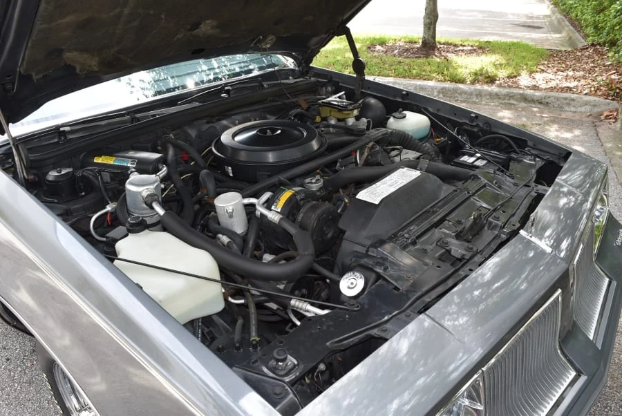 1986 Oldsmobile Cutlass Supreme - Image 9 of 12