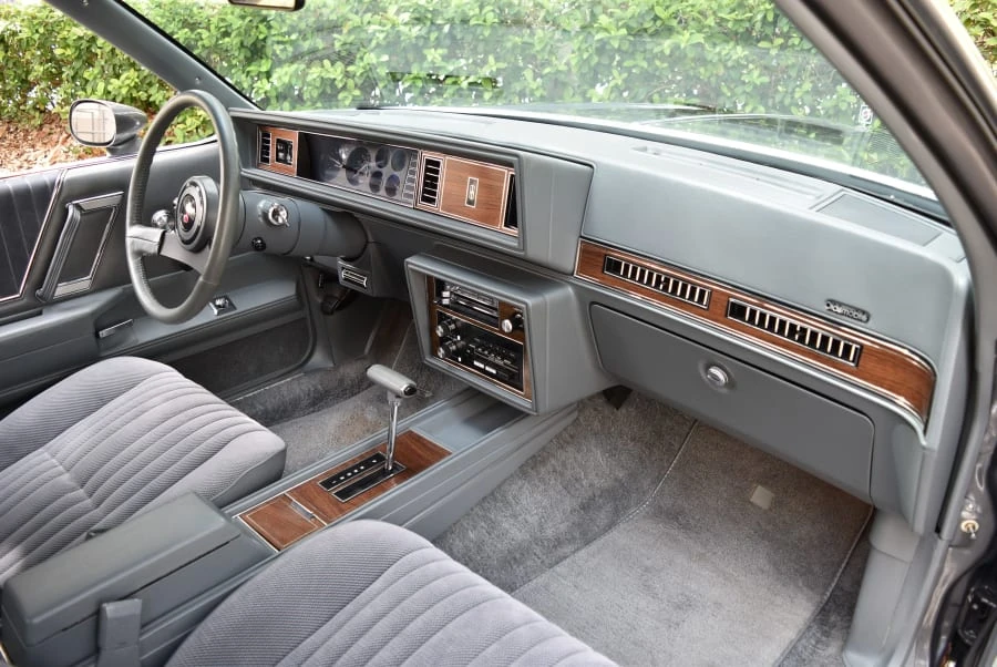 1986 Oldsmobile Cutlass Supreme - Image 4 of 12