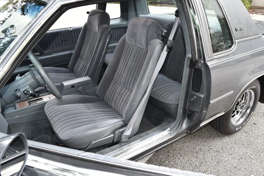 1986 Oldsmobile Cutlass Supreme - Image 6 of 12