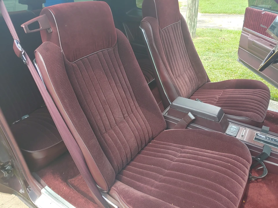 1986 Oldsmobile Cutlass Supreme - Image 4 of 10