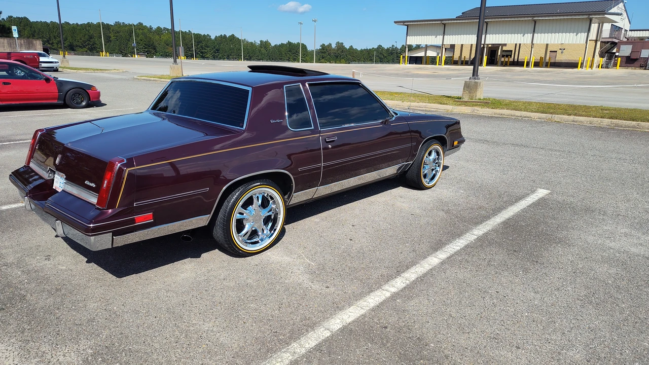 1986 Oldsmobile Cutlass Supreme - Image 8 of 10