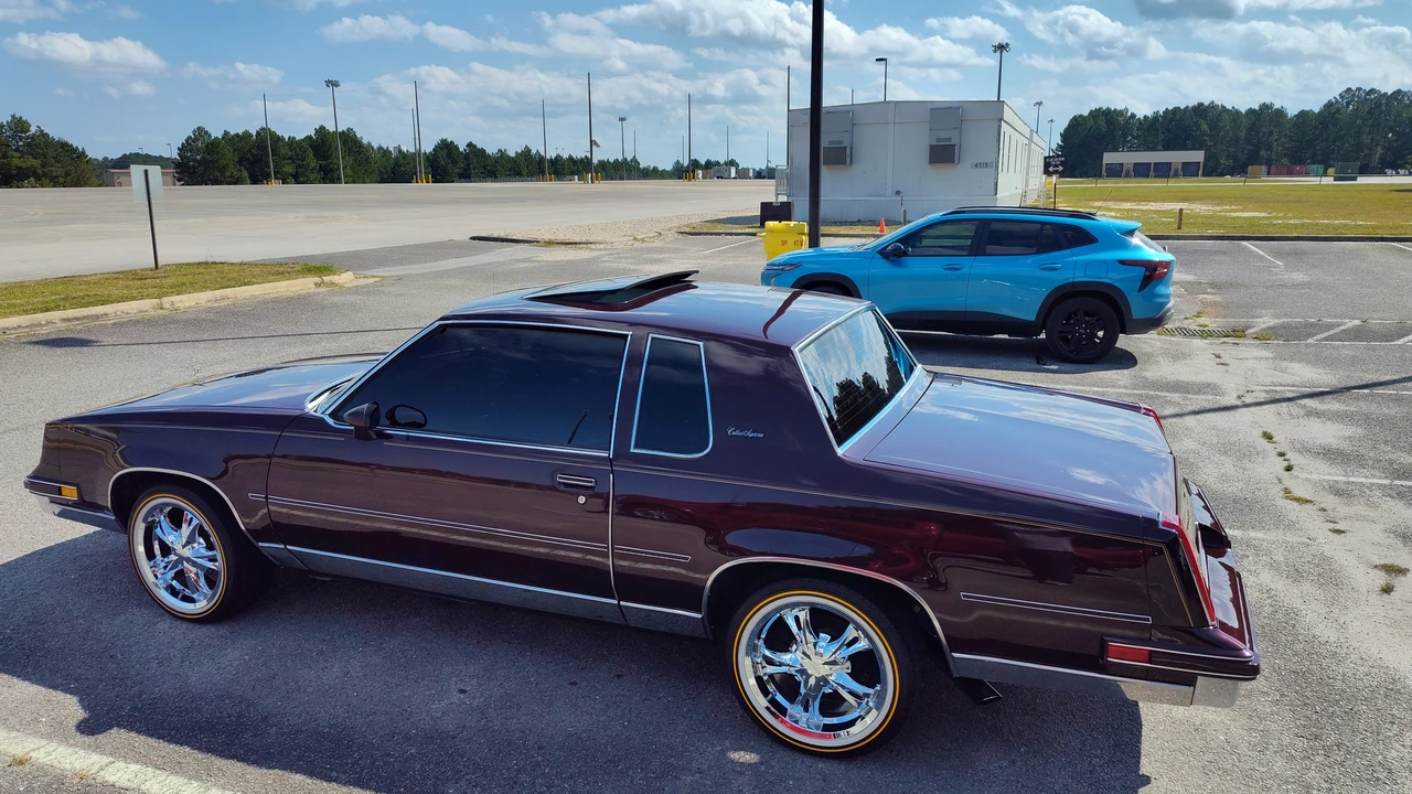 1986 Oldsmobile Cutlass Supreme - Image 9 of 10
