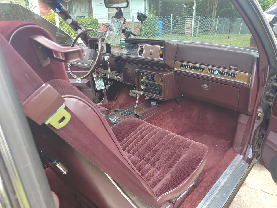 1986 Oldsmobile Cutlass Supreme - Image 6 of 10