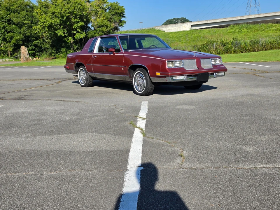 1986 Oldsmobile Cutlass Supreme - Image 12 of 31