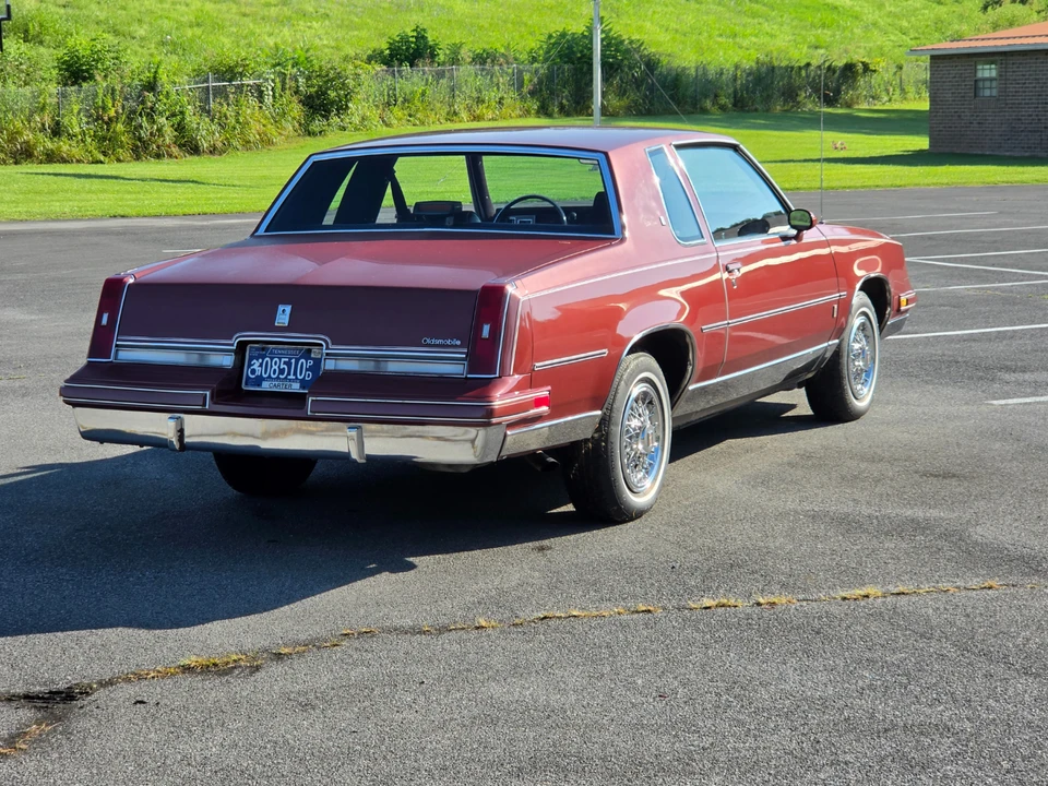 1986 Oldsmobile Cutlass Supreme - Image 20 of 31