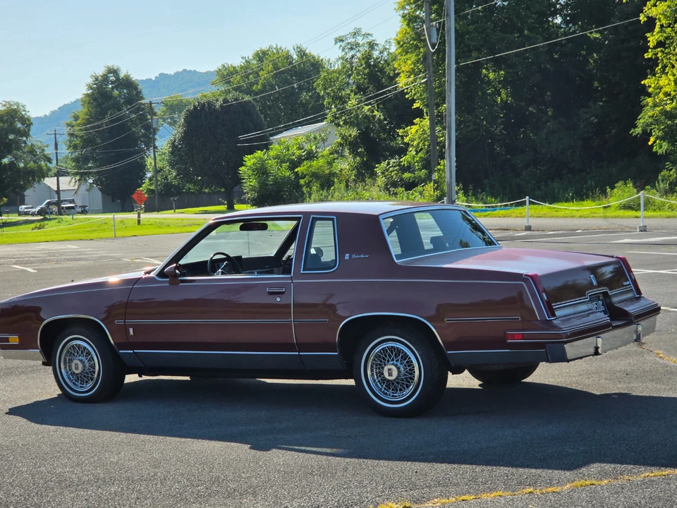 1986 Oldsmobile Cutlass Supreme - Image 23 of 31