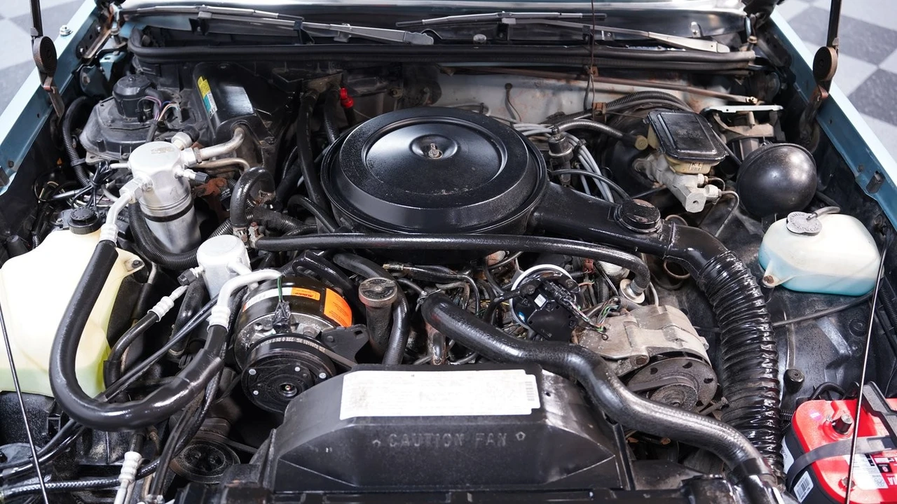 1986 Oldsmobile Cutlass Supreme - Image 3 of 12