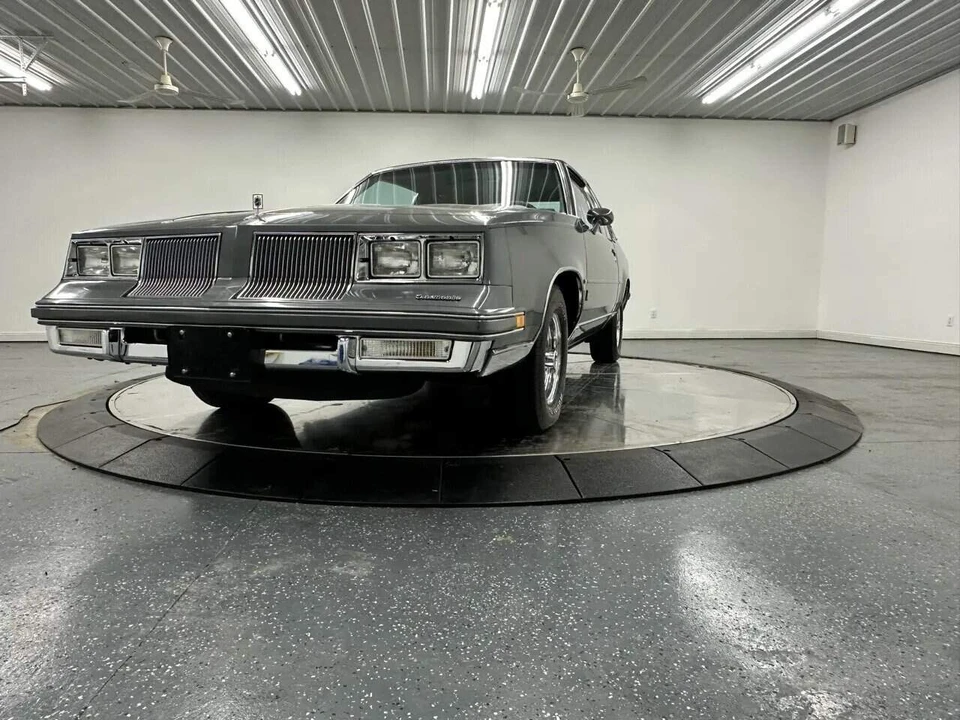 1986 Oldsmobile Cutlass Supreme - Image 5 of 31
