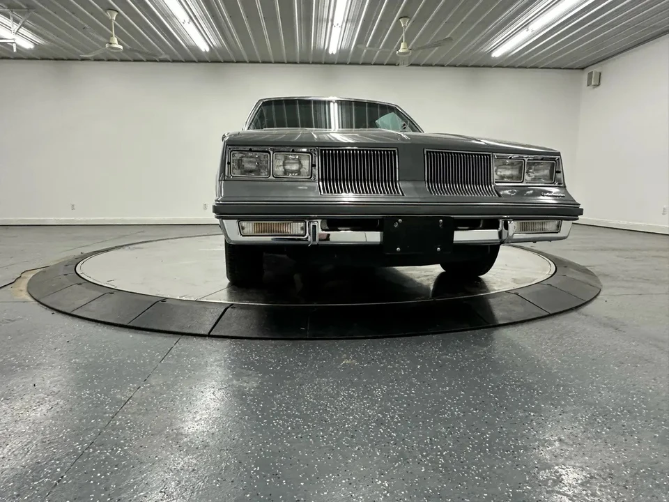 1986 Oldsmobile Cutlass Supreme - Image 12 of 31