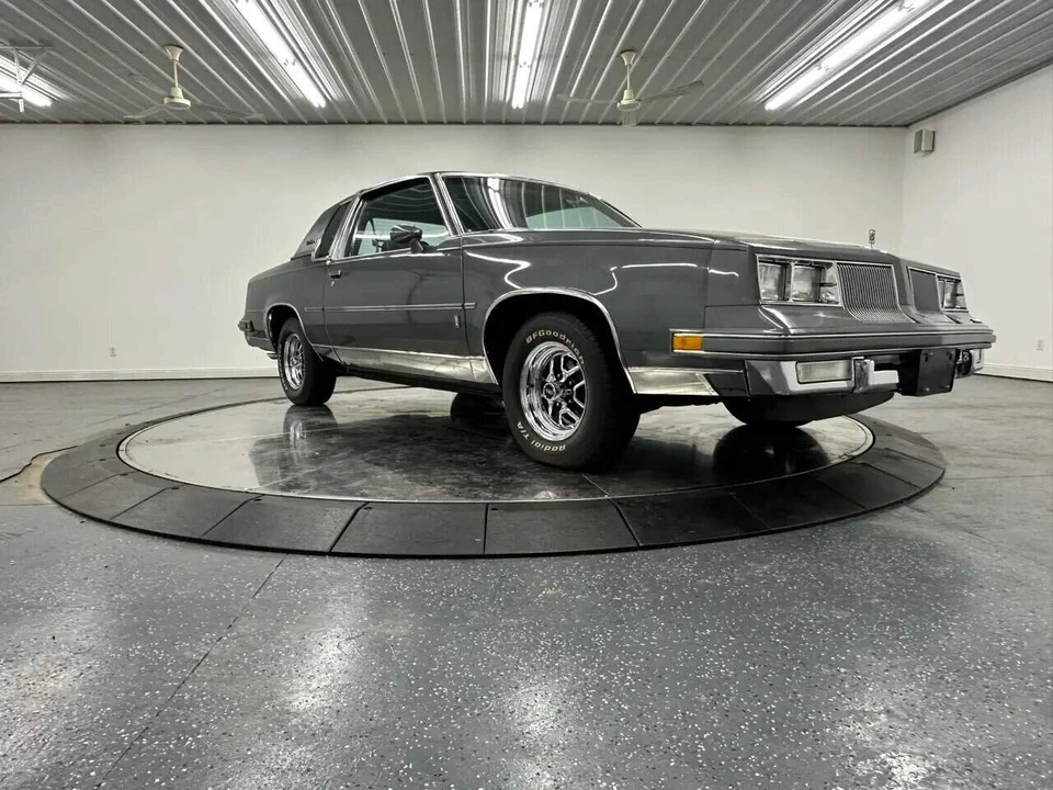 1986 Oldsmobile Cutlass Supreme - Image 14 of 31