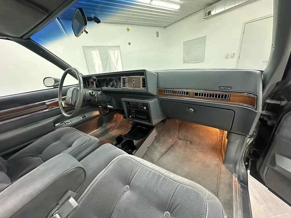 1986 Oldsmobile Cutlass Supreme - Image 20 of 31
