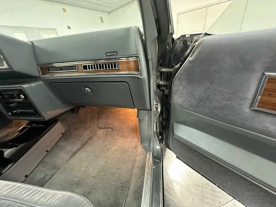 1986 Oldsmobile Cutlass Supreme - Image 21 of 31
