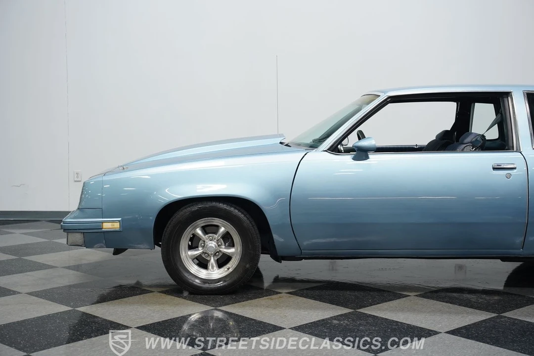 1986 Oldsmobile Cutlass Supreme - Image 23 of 31