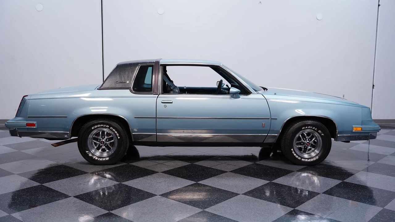 1986 Oldsmobile Cutlass Supreme - Image 12 of 12