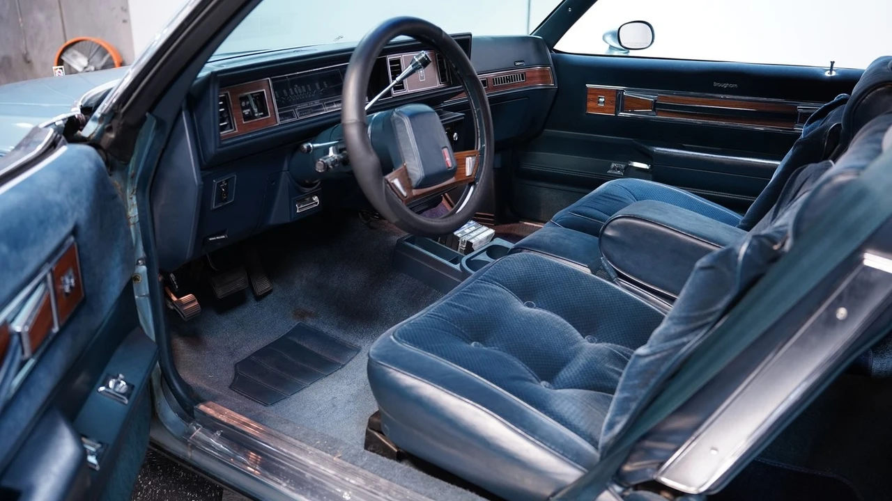 1986 Oldsmobile Cutlass Supreme - Image 4 of 12