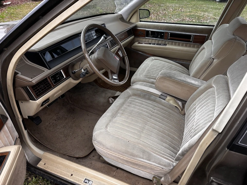 1986 Oldsmobile 98 - Image 3 of 5