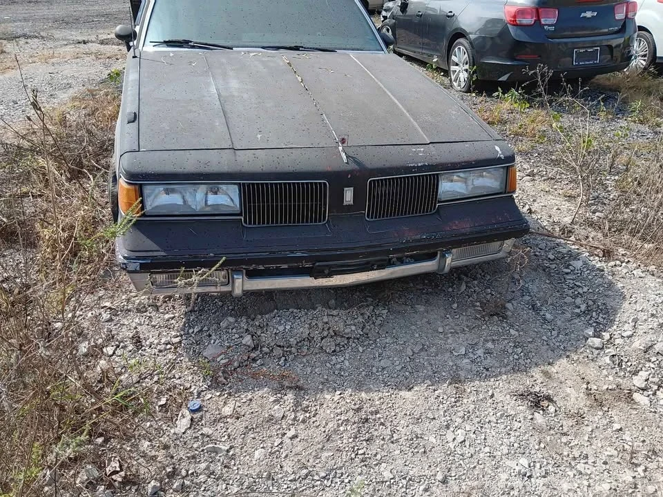 1986 Oldsmobile Cutlass 5th Gen - Image 3 of 10