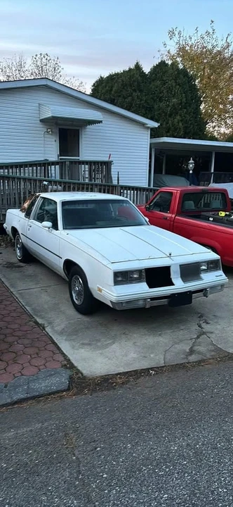 1986 Oldsmobile Cutlass 5th Gen - Image 2 of 8